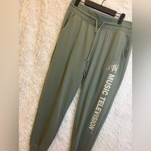 MTV Sage Green Leopard Print Logo | Joggers | Size: Large | Soft Sweat Pants 💚